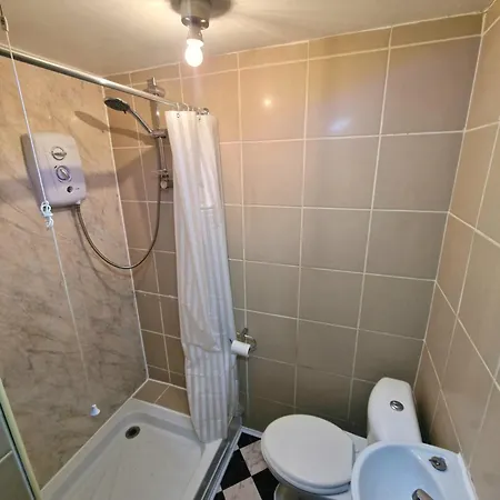 Private Courtyard Apartment In Bradford With Parking Shipley  Exterior foto