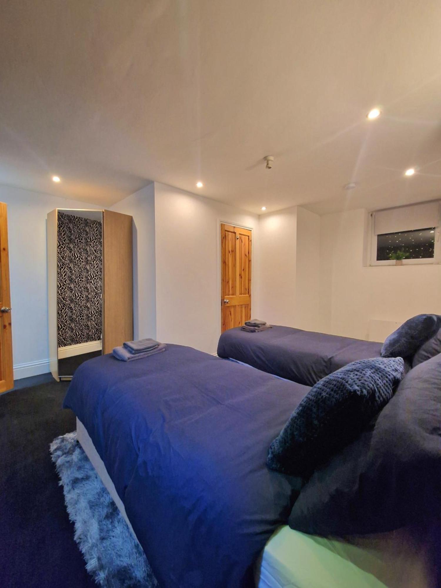 Apartment Private Courtyard In Bradford With Parking Shipley (West Yorkshire)