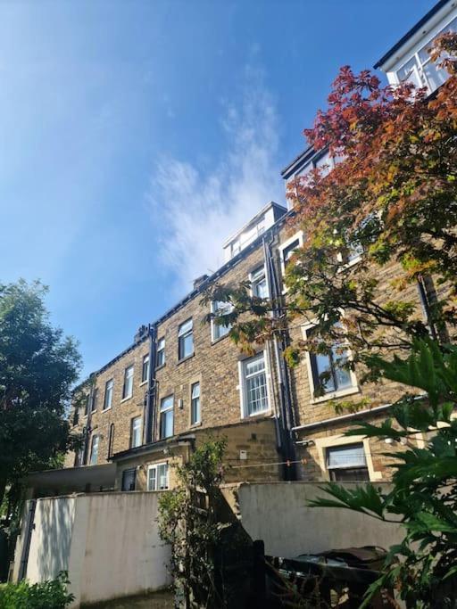 Apartment Private Courtyard In Bradford With Parking Shipley (West Yorkshire)